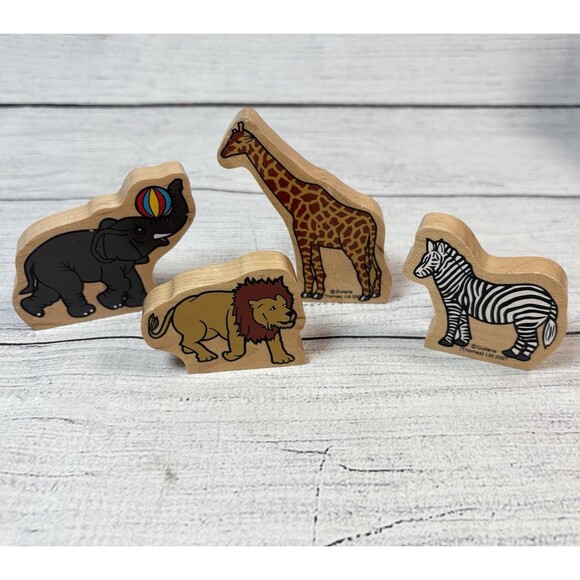Thomas and Friends Wooden Railway 4 Circus Animals Zebra Lion Giraffe Elephant - Picture 1 of 2
